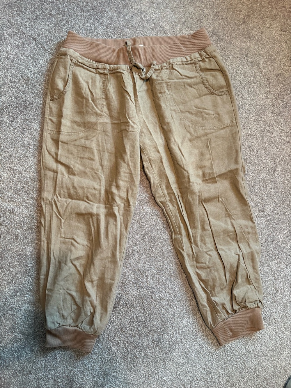 Love Tree linen blend Capris